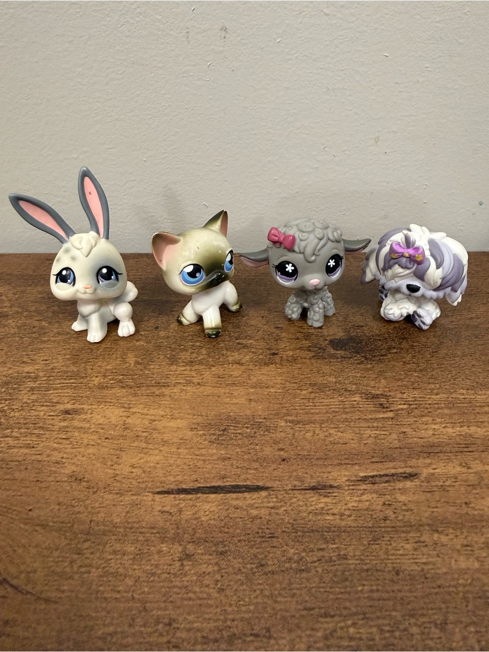 Littlest Pet Shop Lot of 4 - #5 Siamese Cat, #18 Bunny, #465 Sheepdog, #477 Lamb